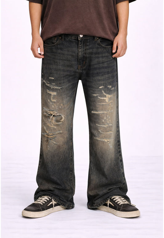 CLASSIC DISTRESSED DENIM