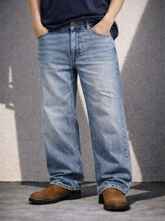 LIGHT WAS DISTRESSED RELAXED DENIM